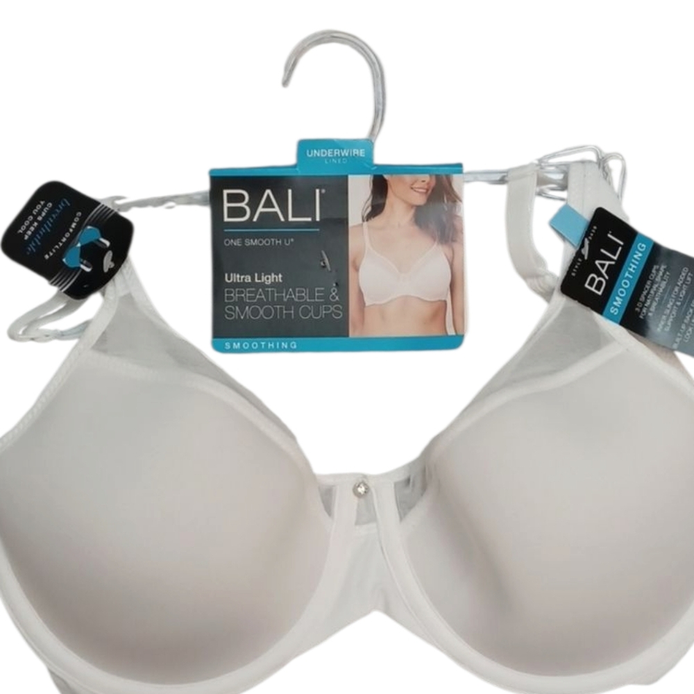 Bali Smoothing bra NWT